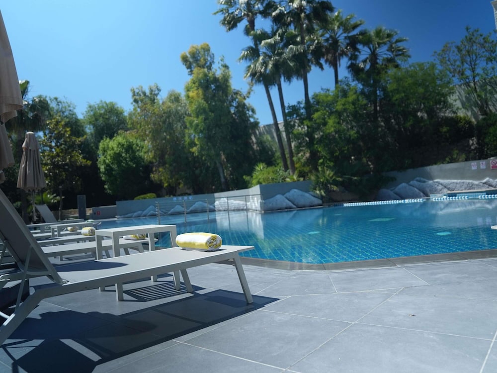 Movenpick Hotel Amman 48/50