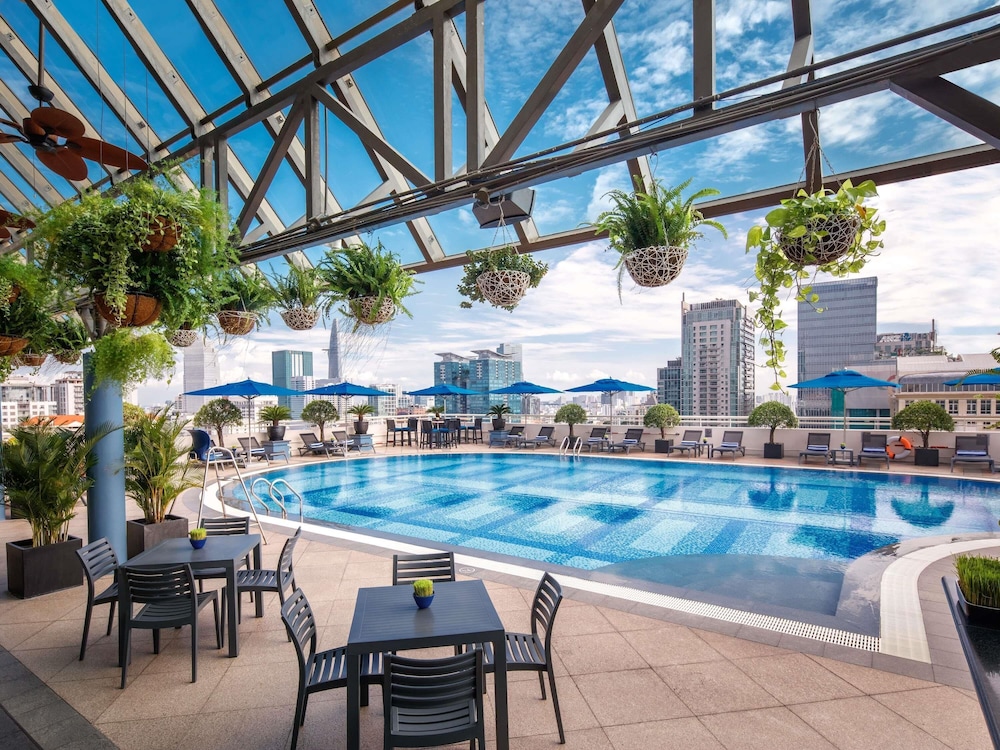 Sofitel Saigon Plaza Hotel 47/50