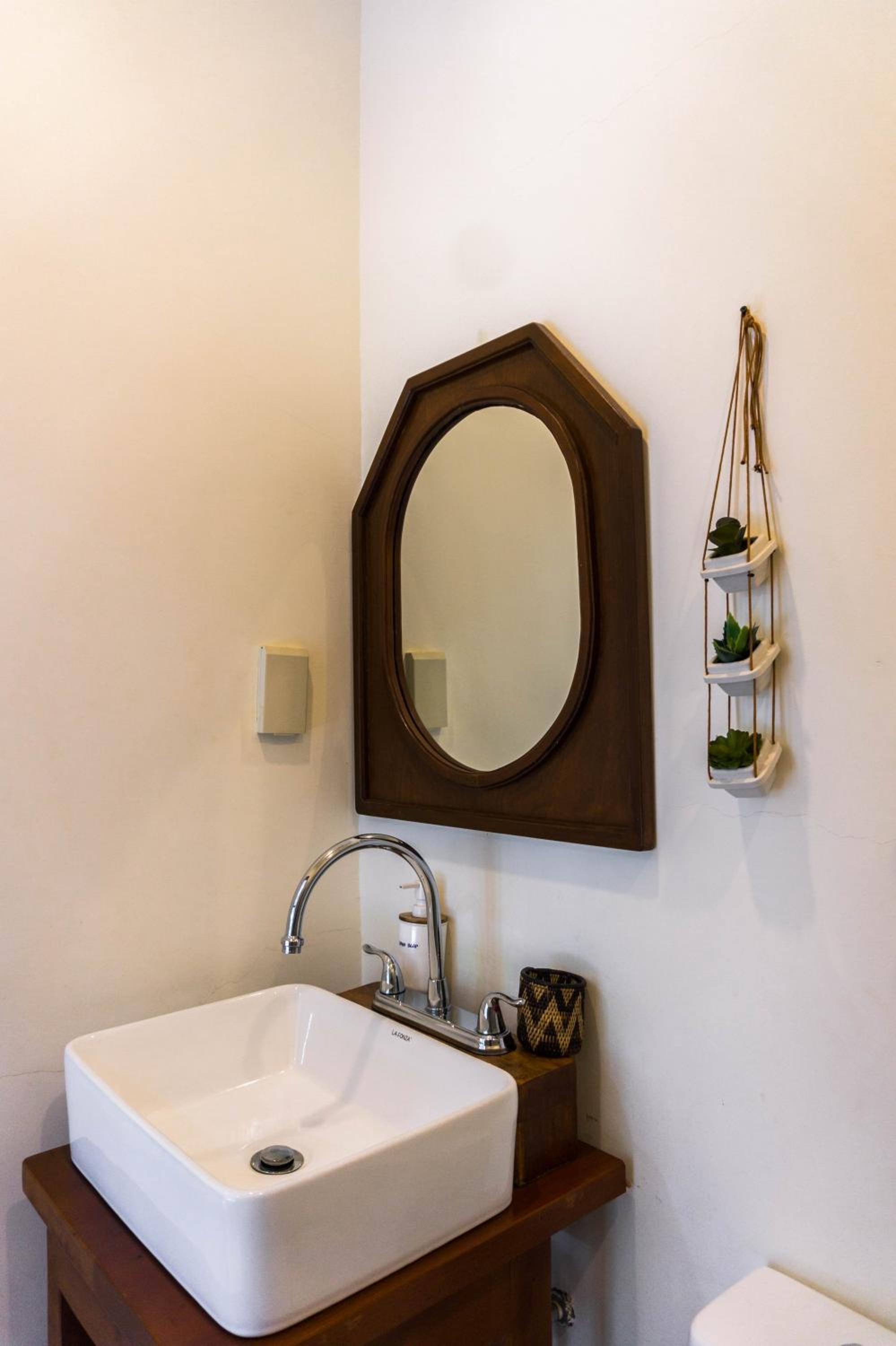 Talisay Boutique Hotel 52/57