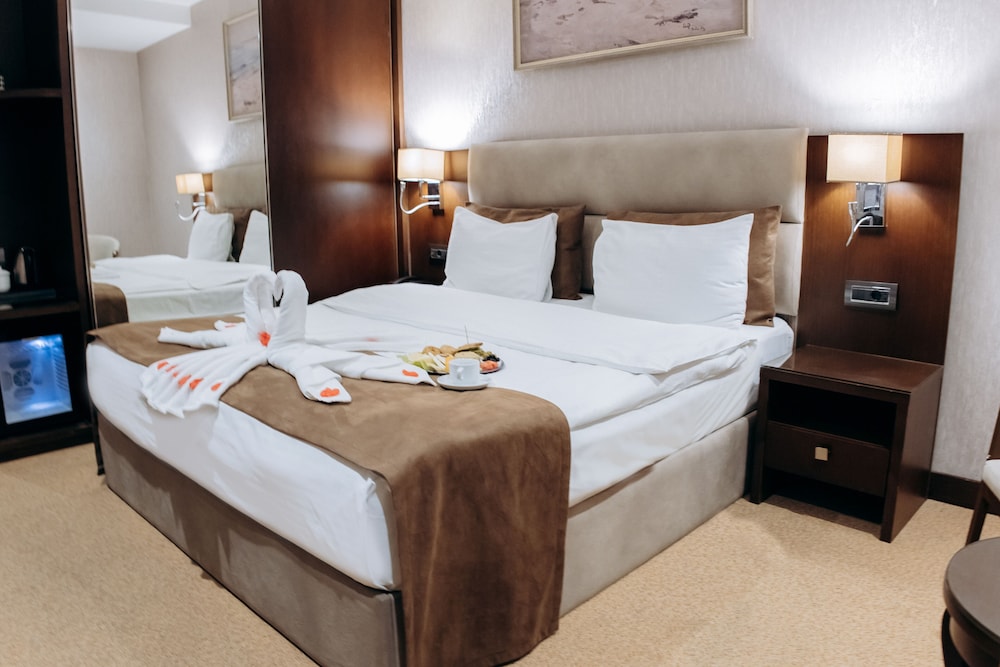 غرفة أساسية بسرير كينج، Diamond Hotel Baku 9/10