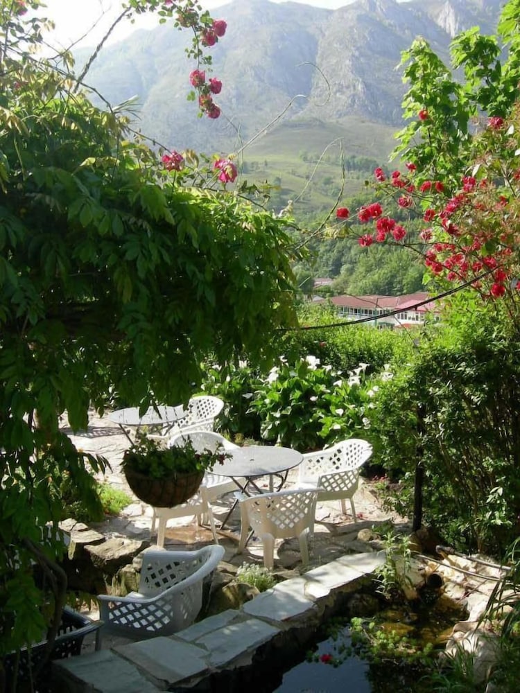 Hotel Torrecerredo 33/38