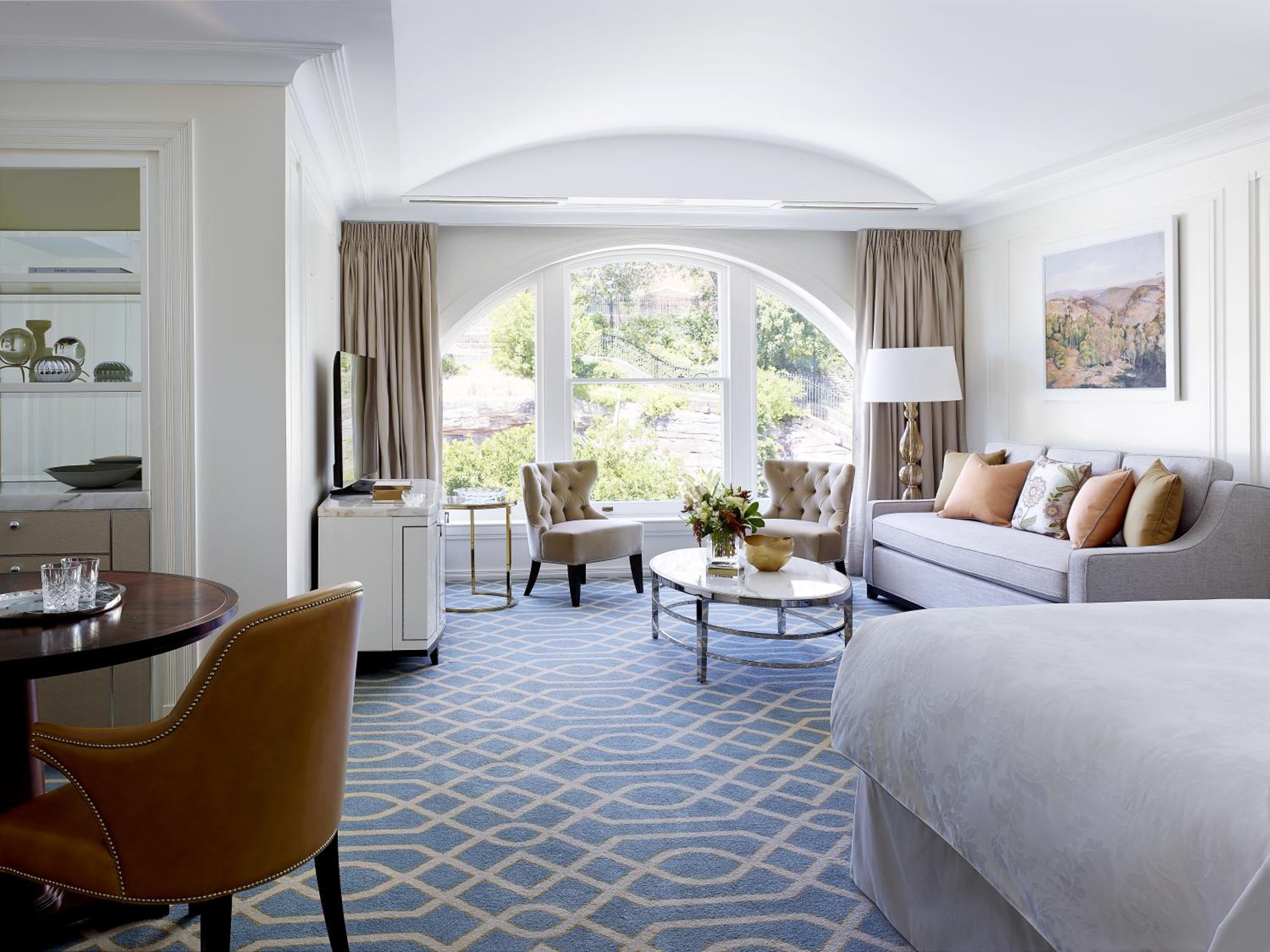 City, Junior Suite