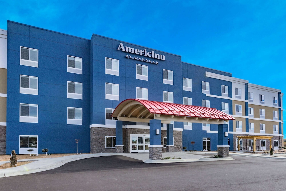 AmericInn by Wyndham International Falls Southwest 45/50