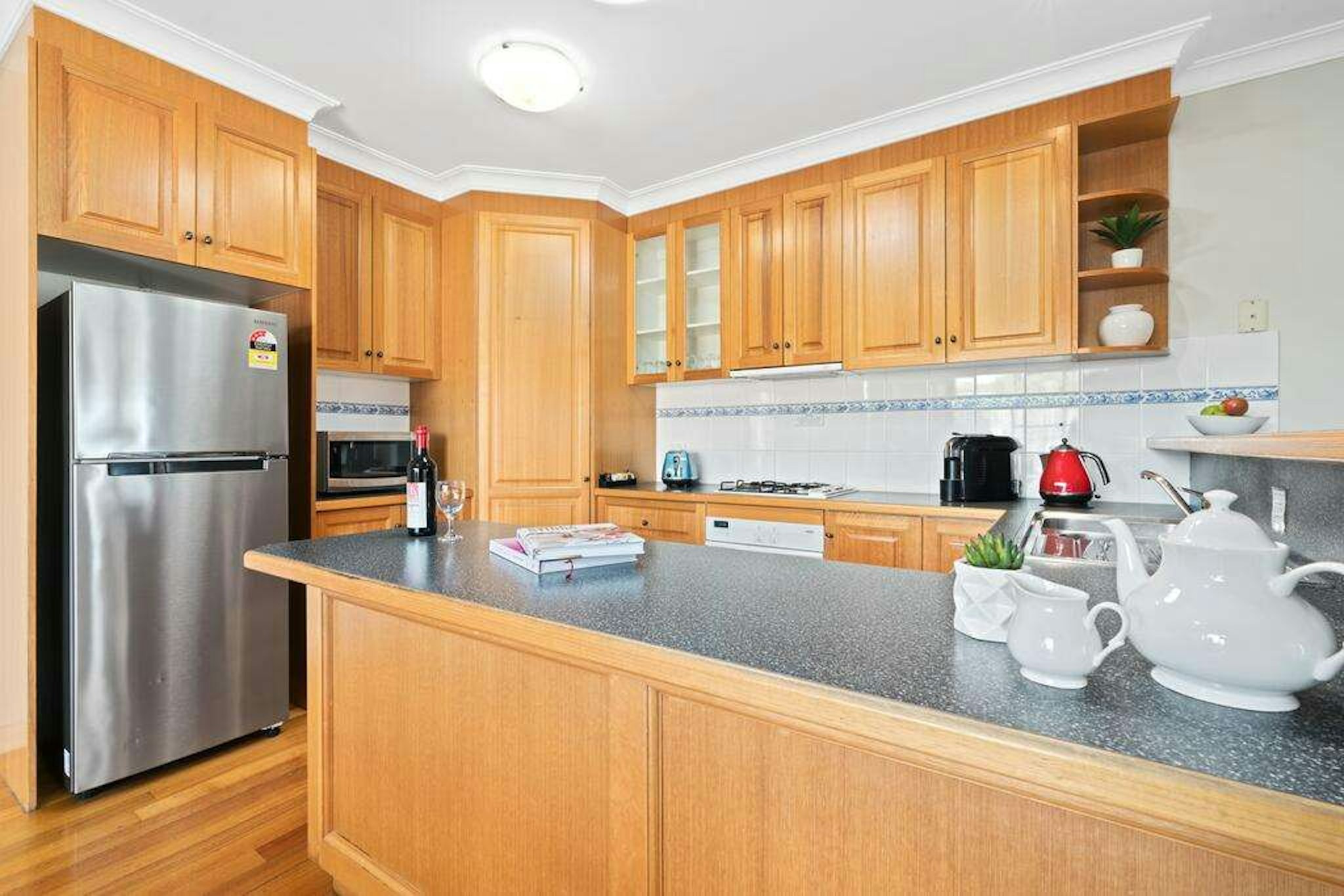 Park Avenue - Ikon Glen Waverley 60/60
