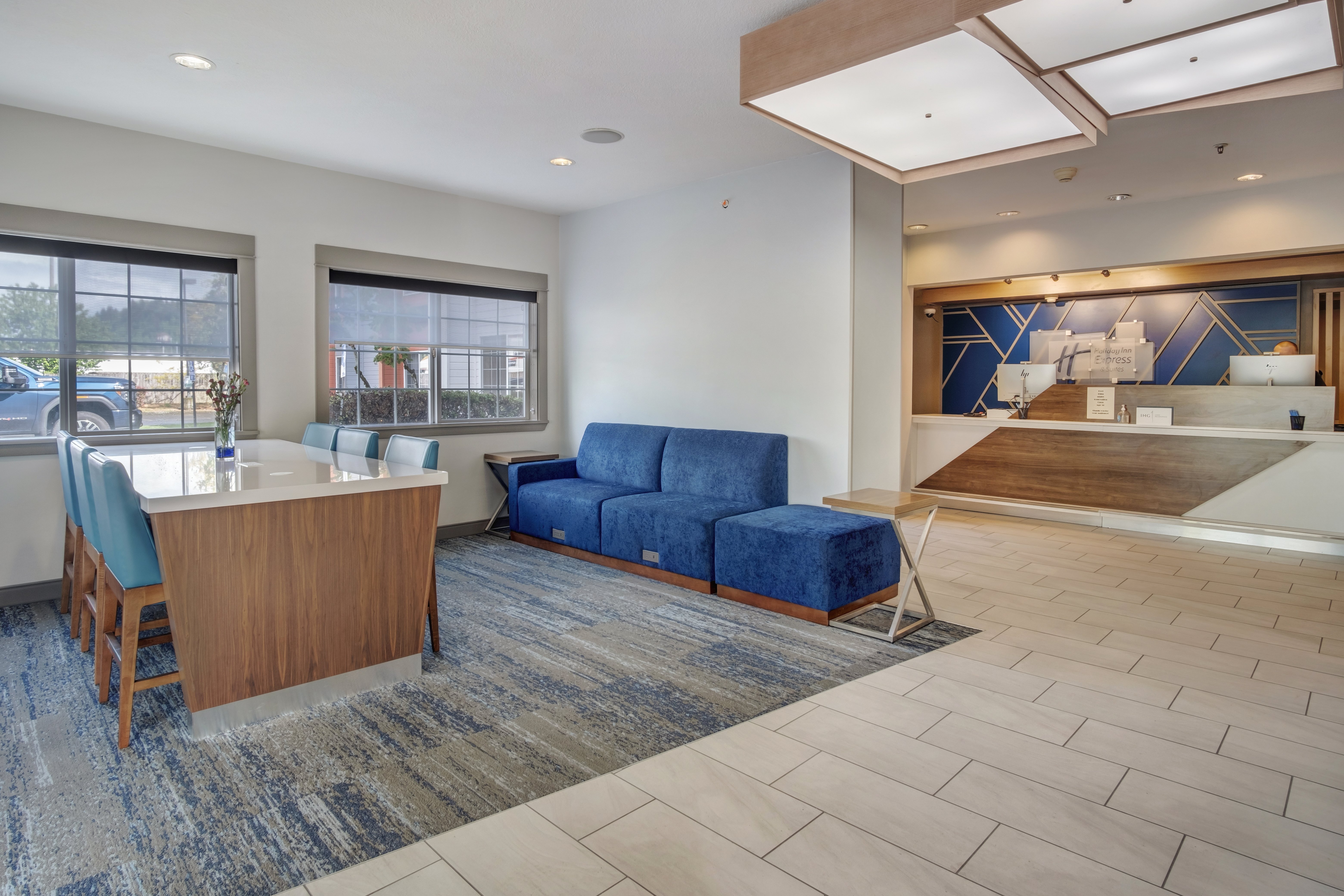 Holiday Inn Express Portland East - Troutdale 11/78