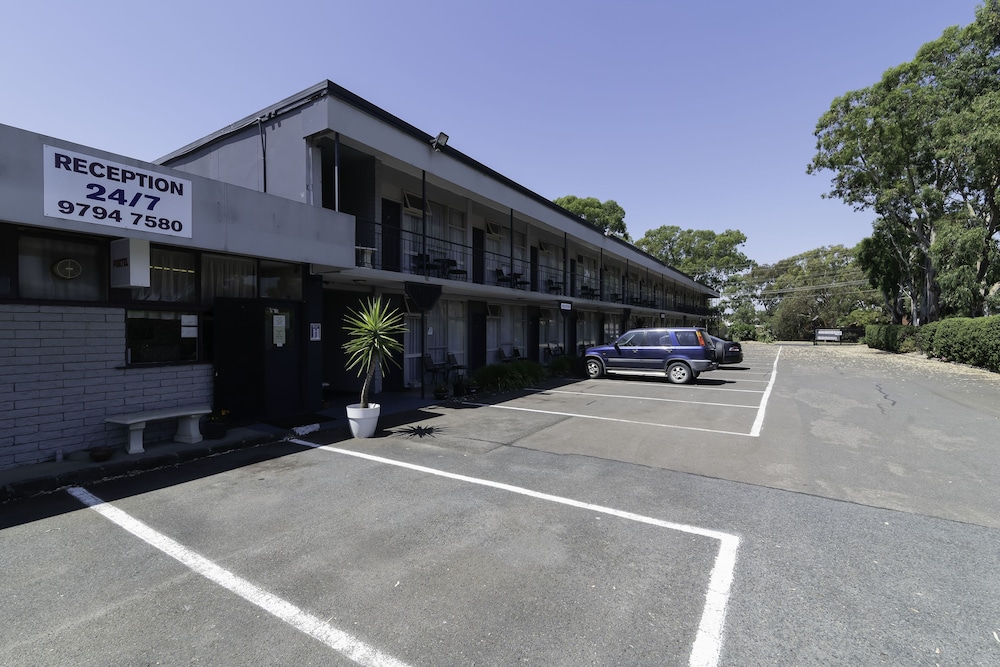 PRINCE MARK MOTOR INN 3/47