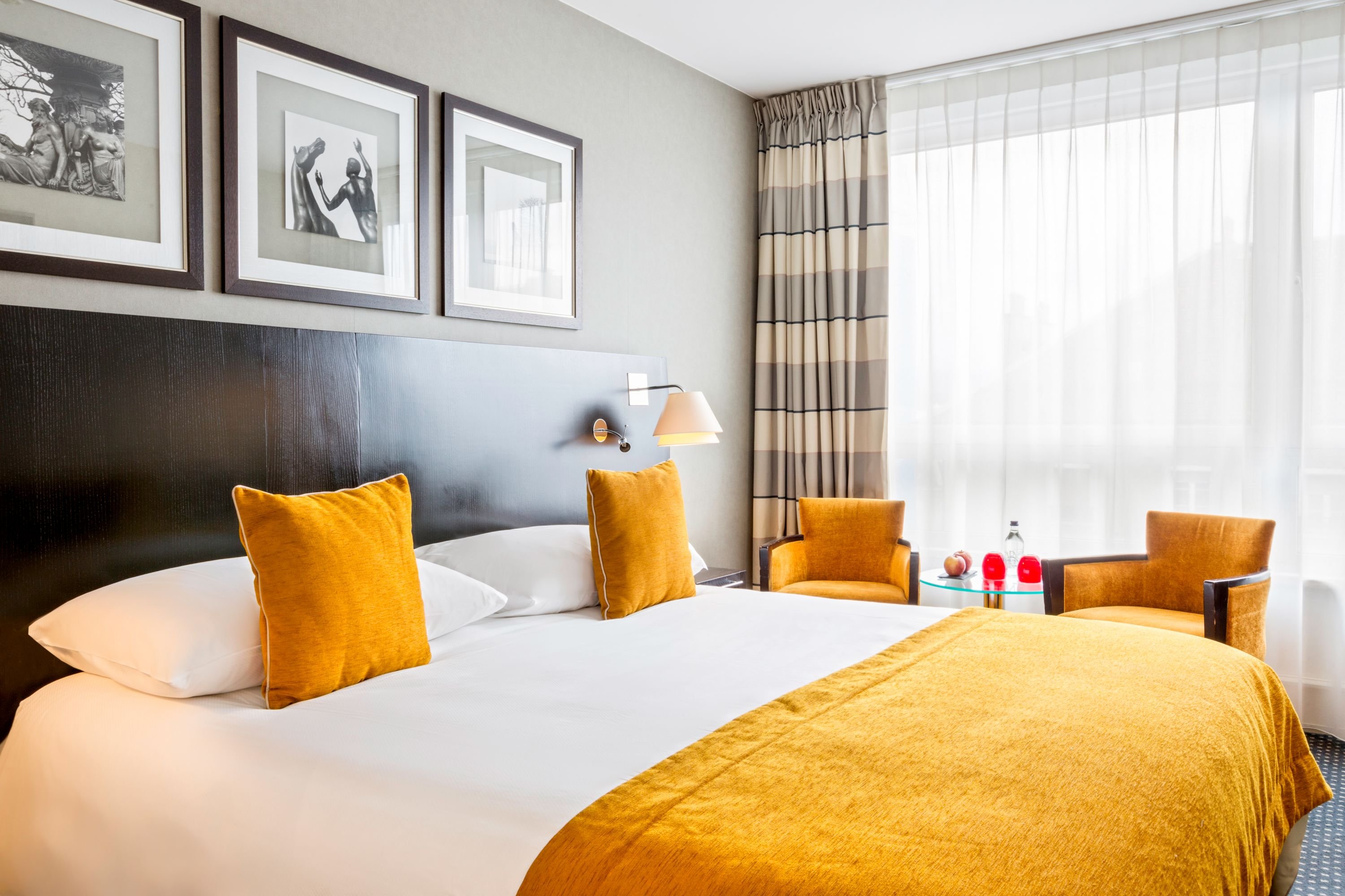 Auteuil Hotel 7/39