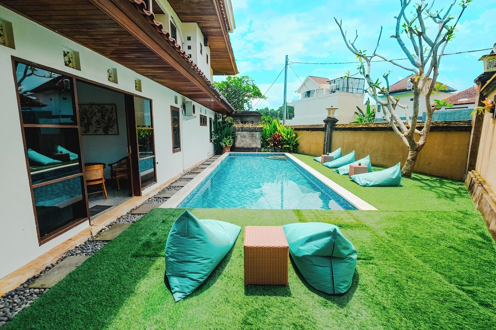 Starloka Saba Bali Hotel 55/65