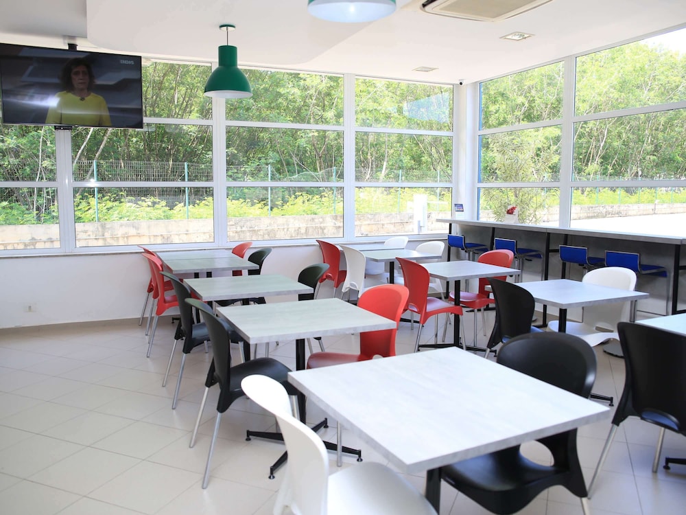 Ibis Budget Piracicaba 48/64