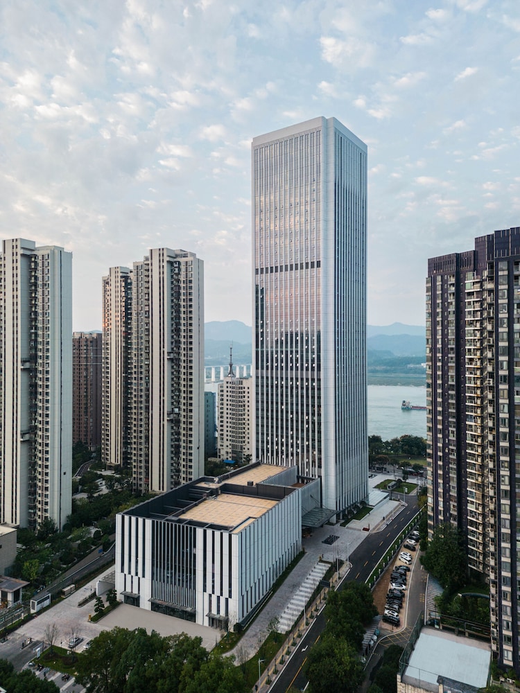 Grand Mercure Yichang Waitan 6/72