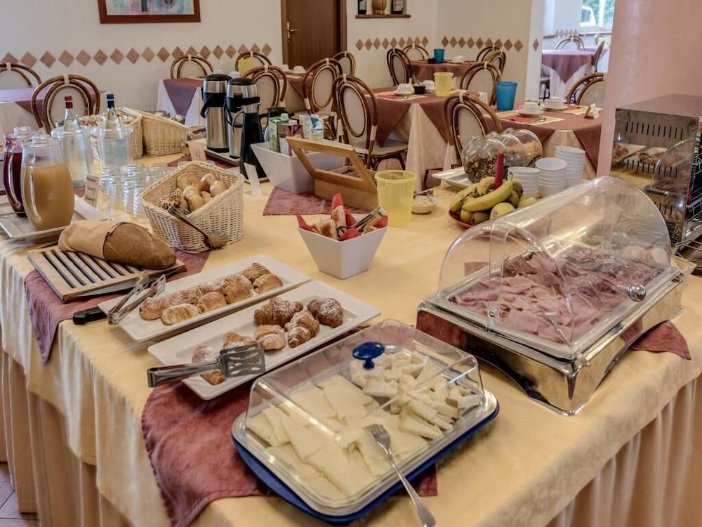 Hotel Azzurra 23/50