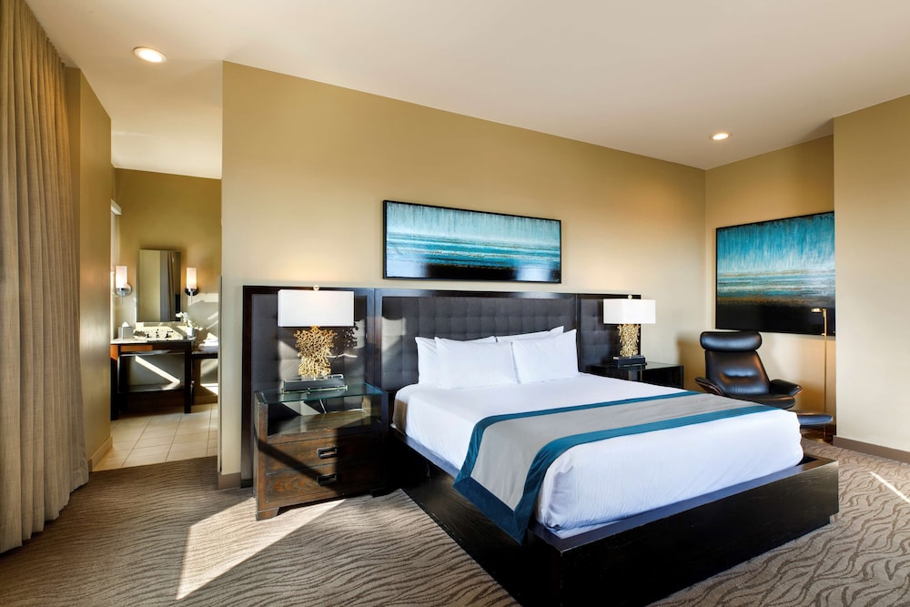 Colcord Hotel Oklahoma City, Curio Collection by Hilton 16/62