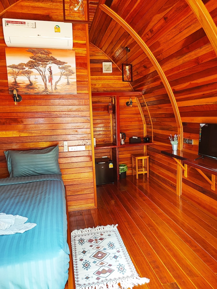 Mumsa Beach Resort & Restaurant 37/66