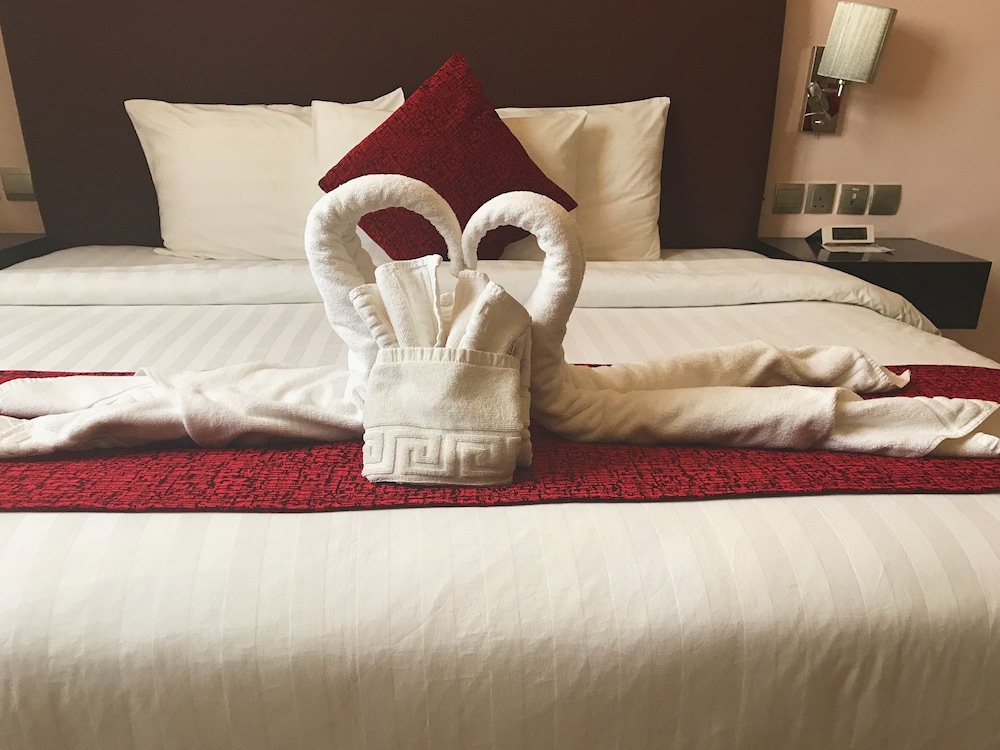 MIRAGE HOTEL AL AQAH 15/35