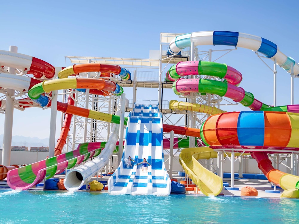 Movenpick Waterpark Resort and Spa Soma Bay 78/83