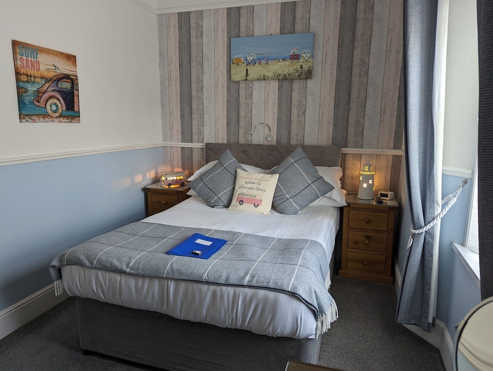 Upper, Double Bed