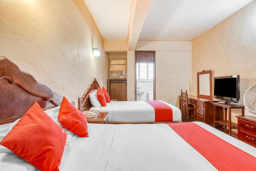 Standard, 2 Double Beds