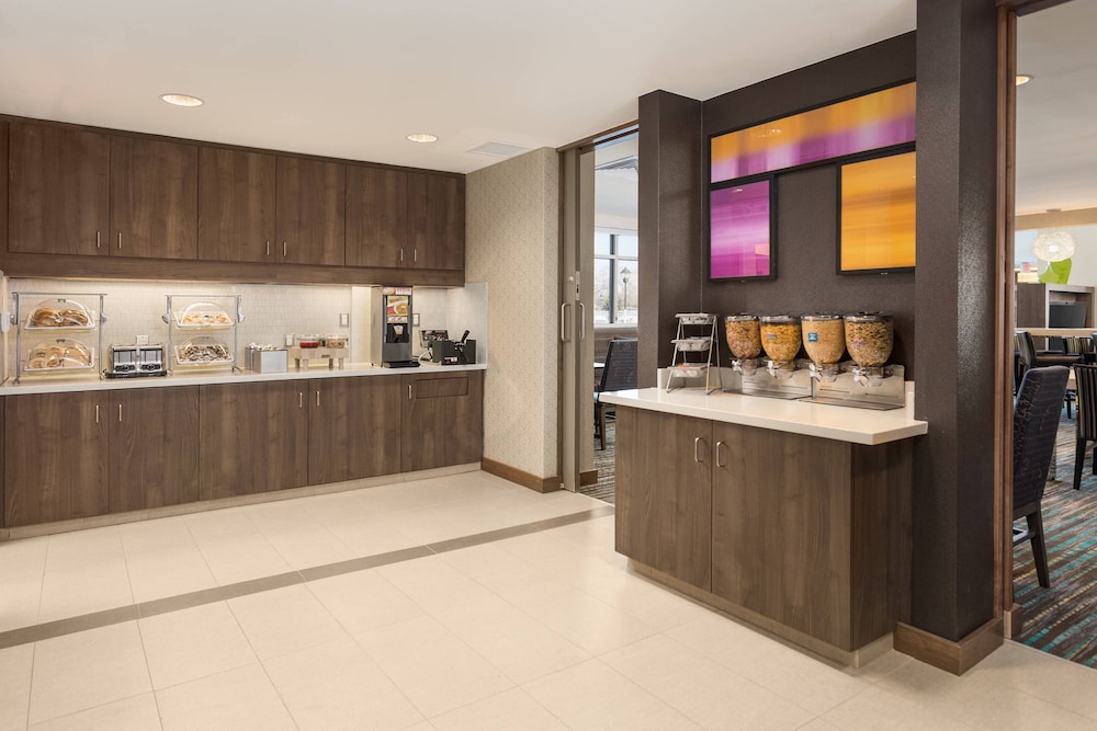 Residence Inn By Marriott Shreveport Bossier City Downtown 8/33