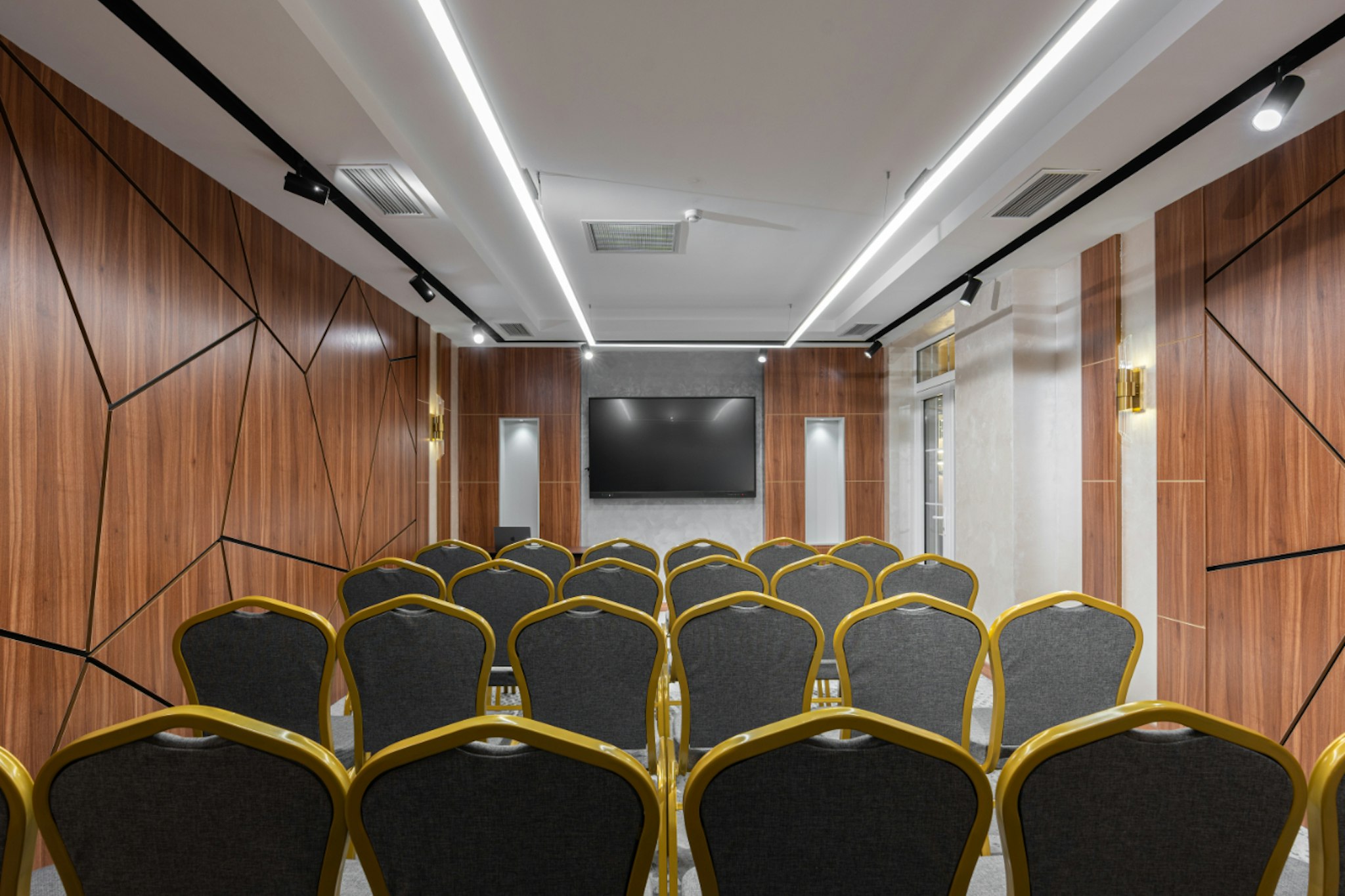 Europe Hotel Tashkent 44/47