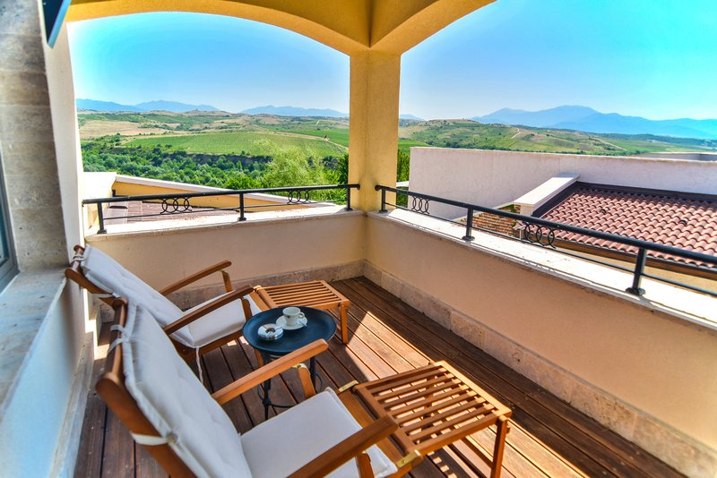 Zornitza Family Estate Relais & Chateaux 30/48