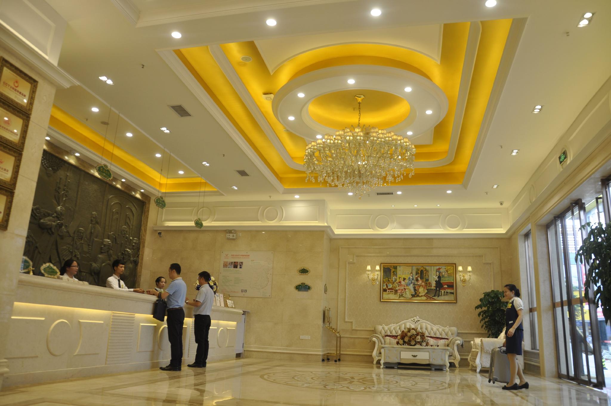 Vienna Hotel Lecong Furniture City Store 7/40