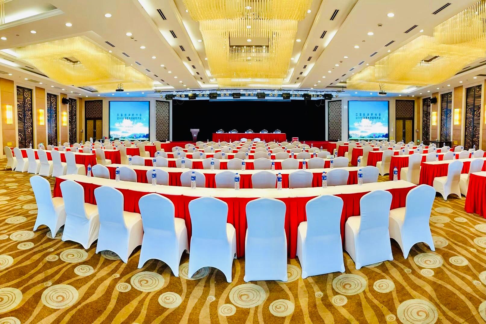 CHINA GARDEN HOTEL 45/56