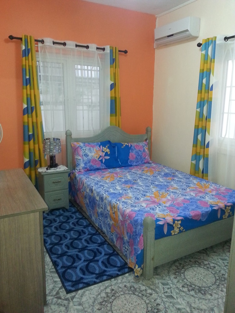 Sunset Beach Apartment 5/21