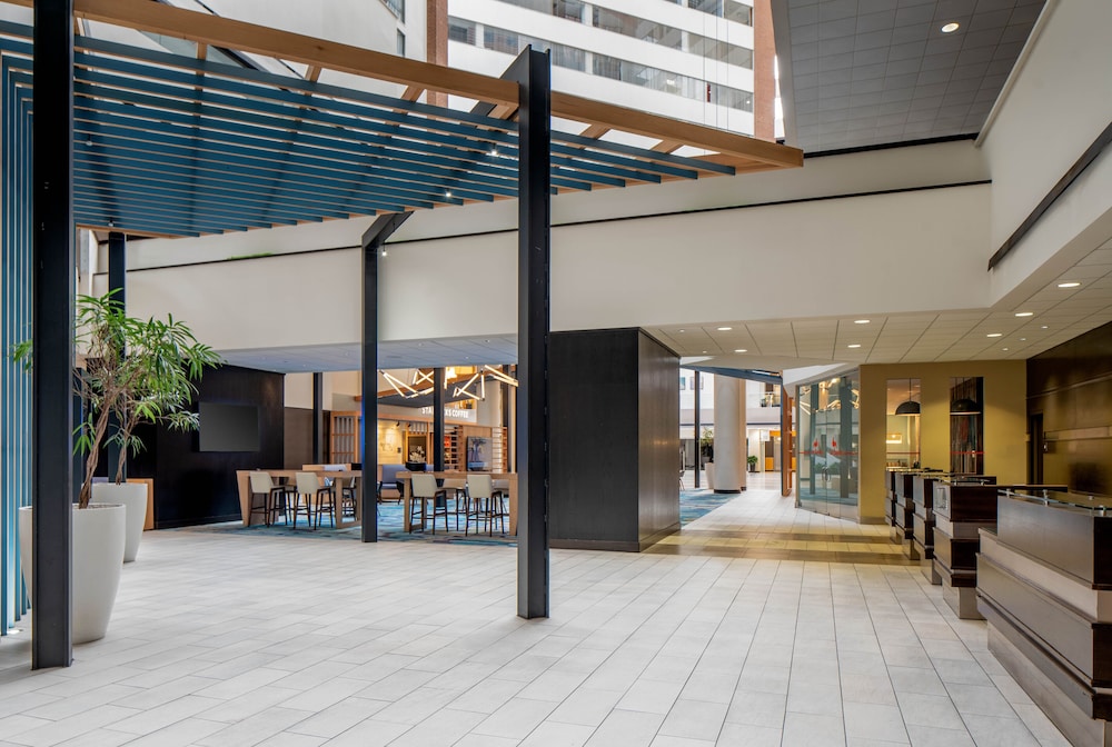 Hyatt Regency Indianapolis 64/69