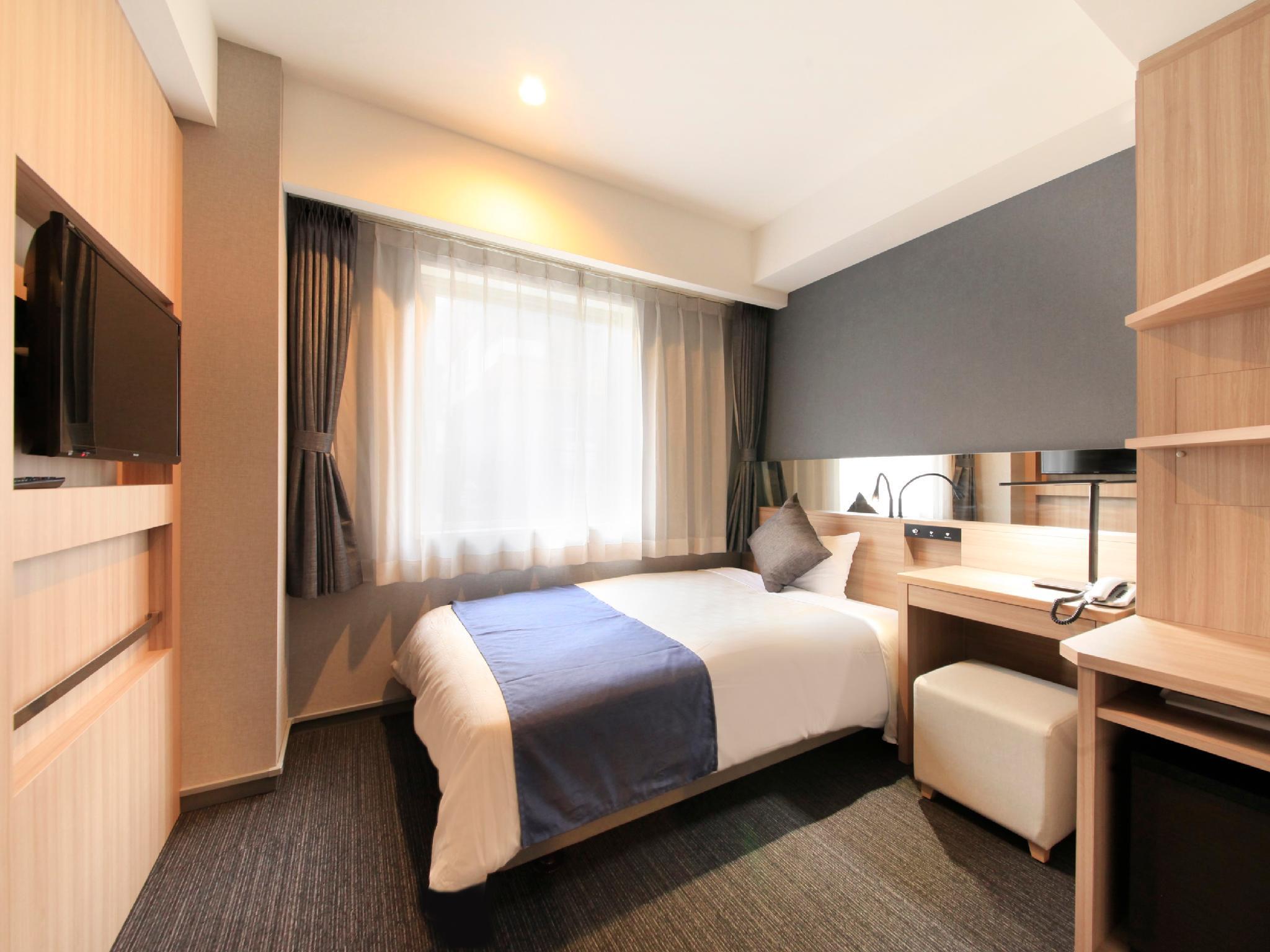 Semi Room, Universal, Semi Double Bed
