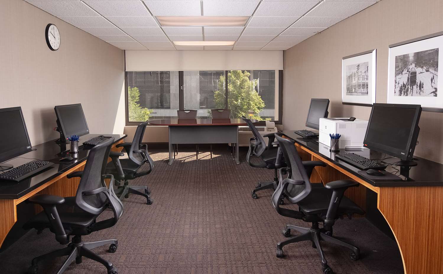 DoubleTree by Hilton Cleveland Downtown Lakeside 60/67