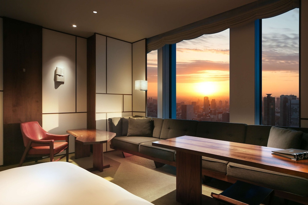 Andaz Tokyo Toranomon Hills 37/69