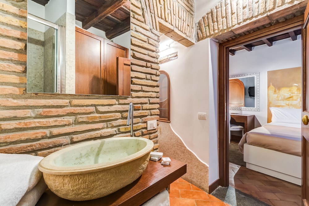 Luxury Navona 52/58