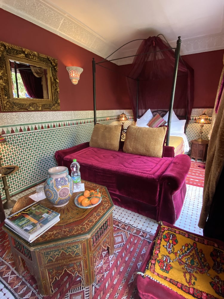Riad Jean Claude 24/48