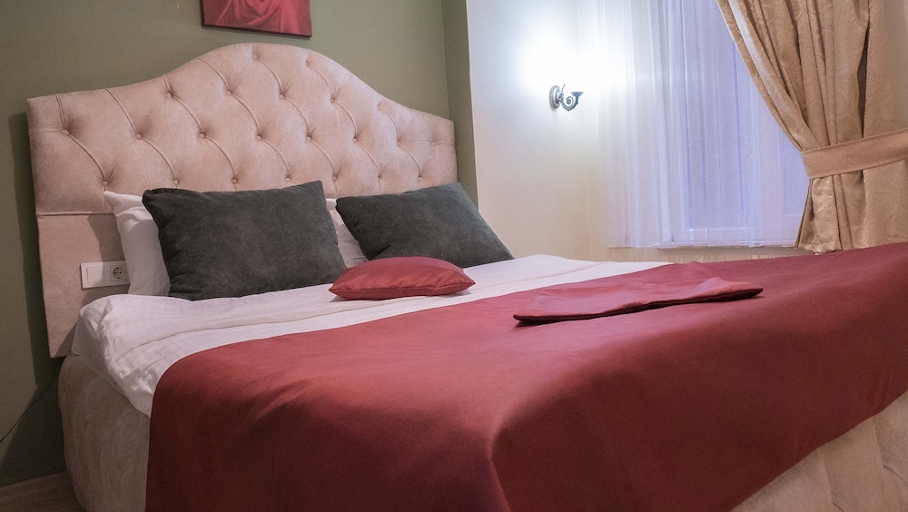 HOTEL MARA 36/62