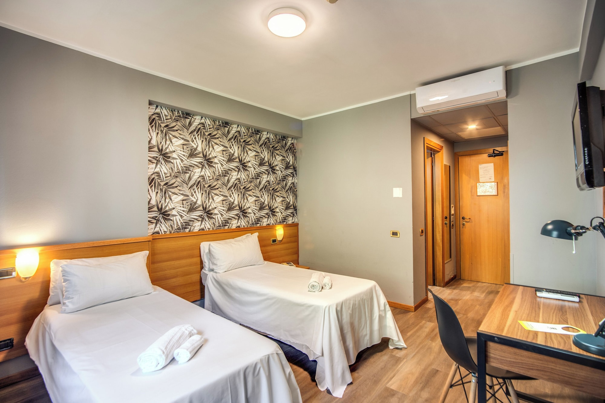 STANDARD, DOUBLE BED