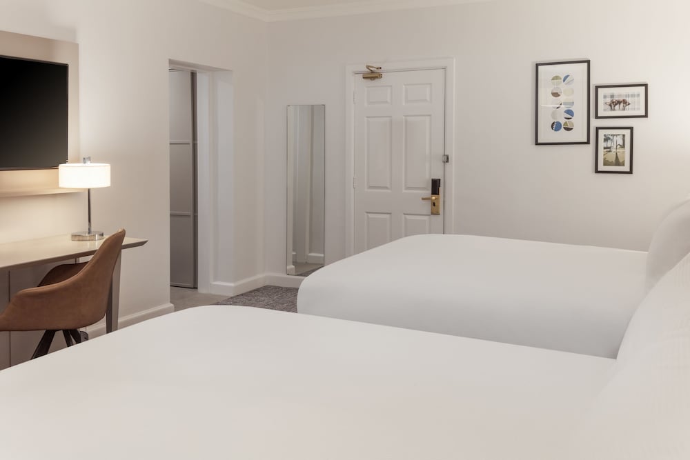 Glasgow Westerwood Hotel, Spa & Golf Resort 12/69