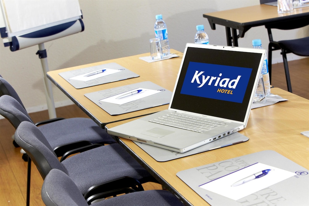 Kyriad Angers Sud Les Ponts De Ce 17/23