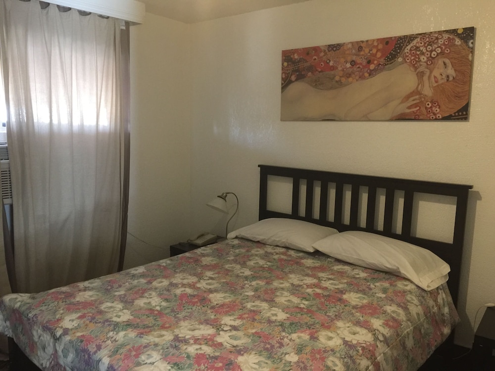 Tradewinds Allsuites Hotel 7/33