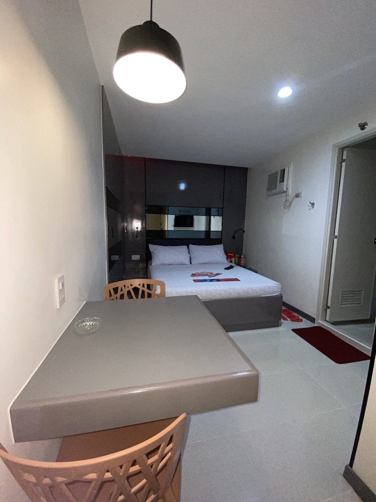 Hotel Sogo Sta. Mesa 27/39