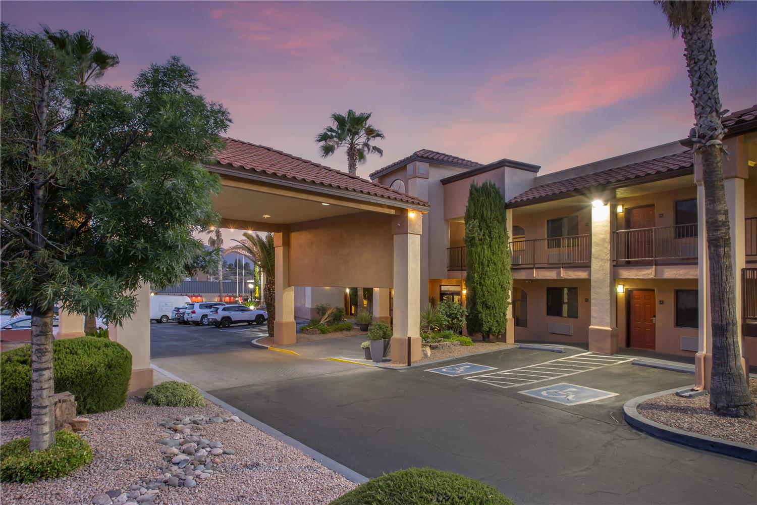 Best Western Copper Hills Inn 20/20