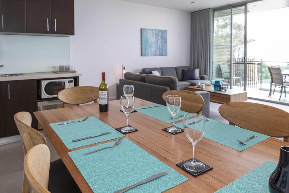 The Dolphin Apartments 39/69