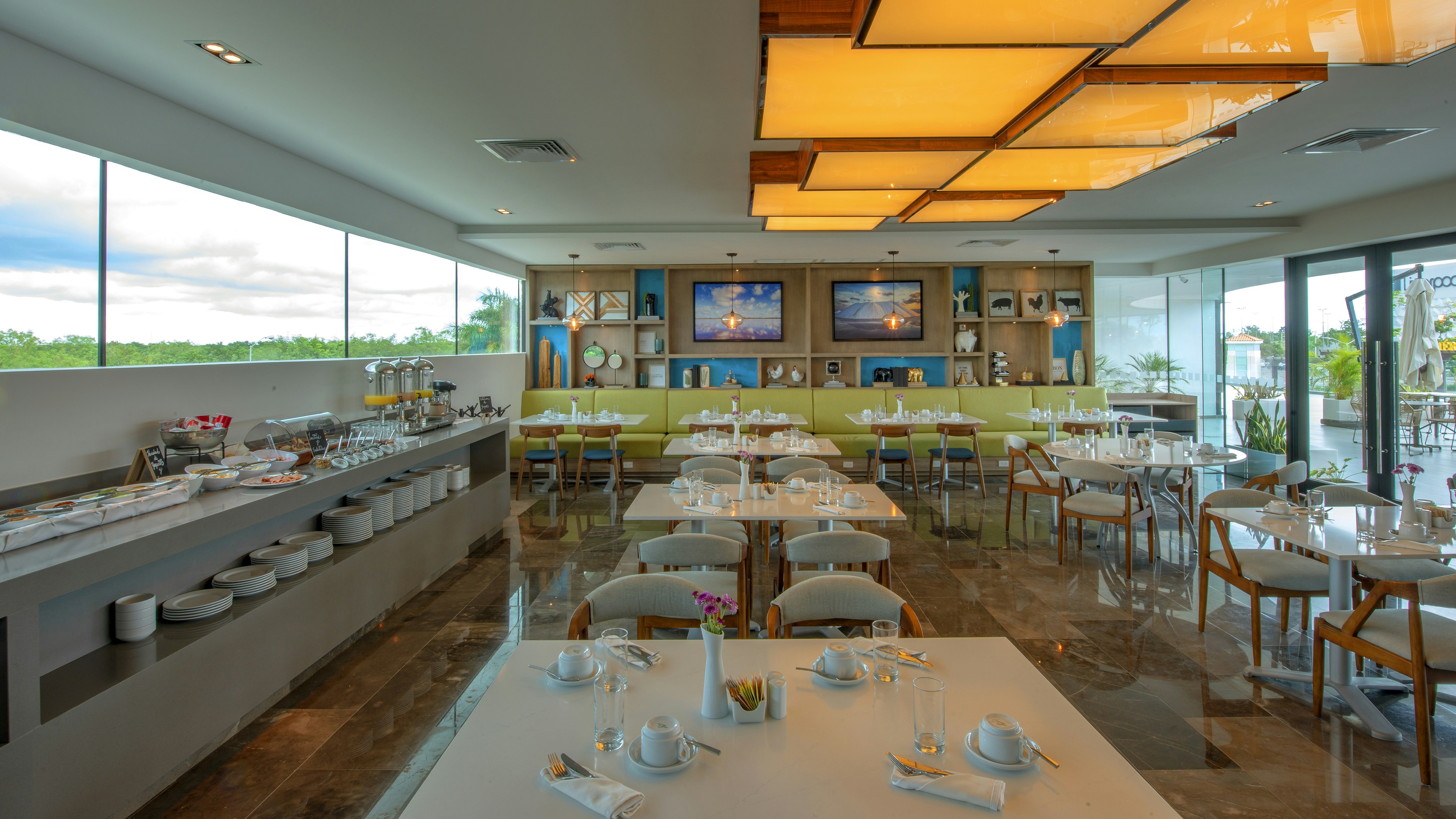 Holiday Inn and Suites Merida La Isla 21/34