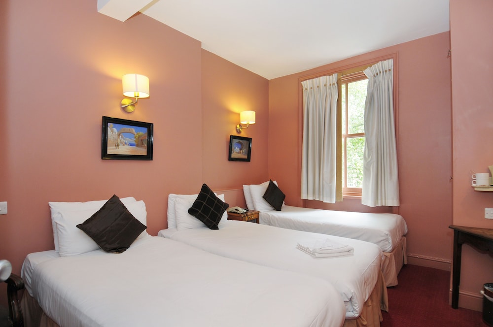 Castleton Hotel 14/61