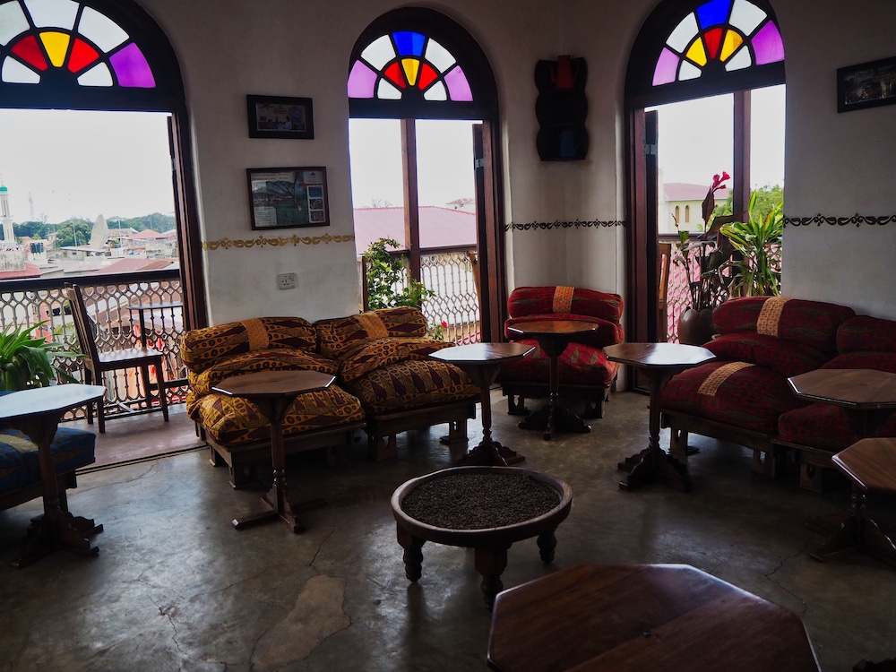 Zanzibar Coffee House 29/50