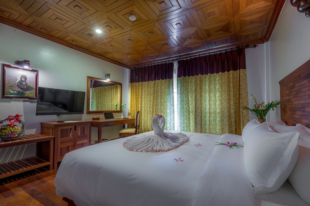 Pierre Hotel 15/64