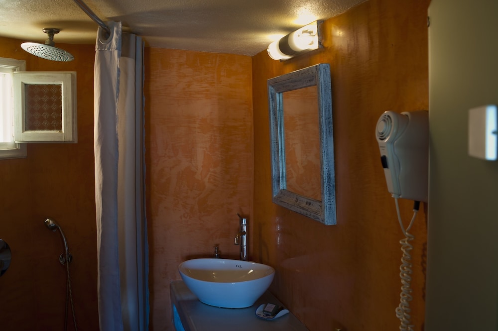 Heliophos Boutique Hotel 46/50