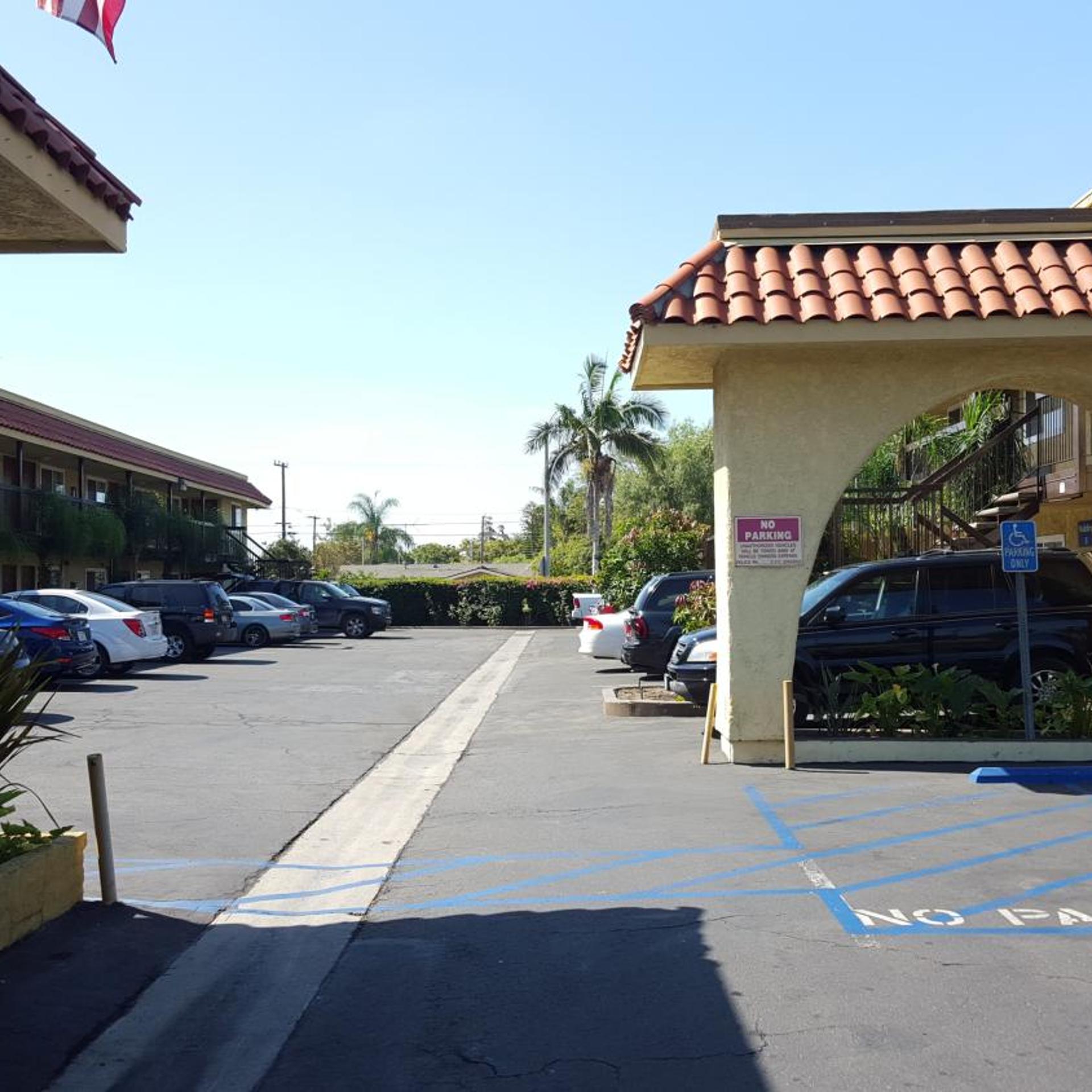 Anaheim Astoria Inn & Suites 18/22