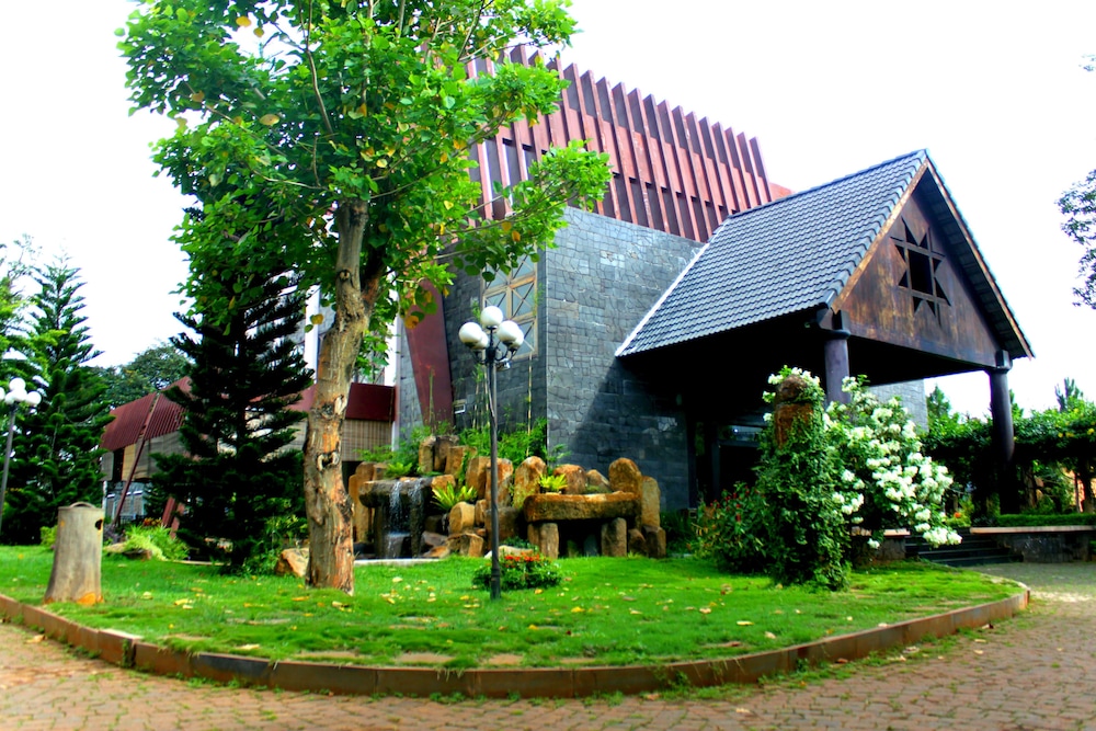 Trung Nguyen Coffee Resort 29/46