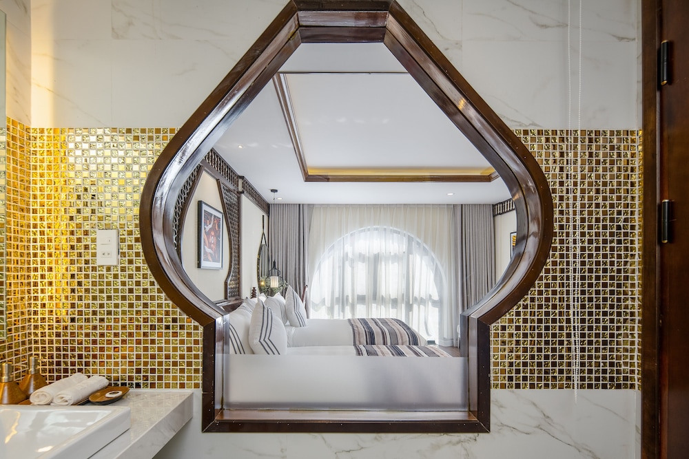 Le Pavillon Hoi An Paradis Hotel & Spa 11/25