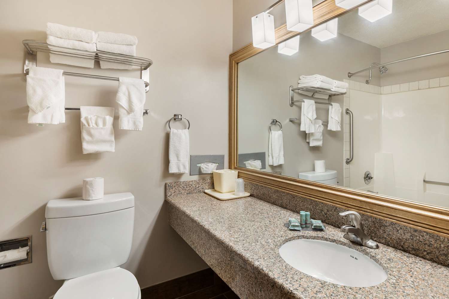 Room, King Bed, Lake Side، Best Western Indian Oak 4/4